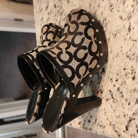 Coach heeled clogs - Picture 2 of 4